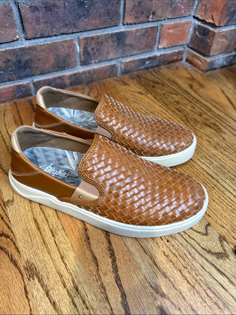 OluKai Men’s Woven Slip On Shoes Brown Cognac Size 7